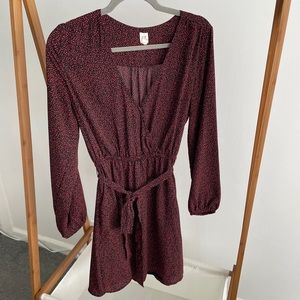 Gap flounce long-sleeve v-neck dress heart print size small